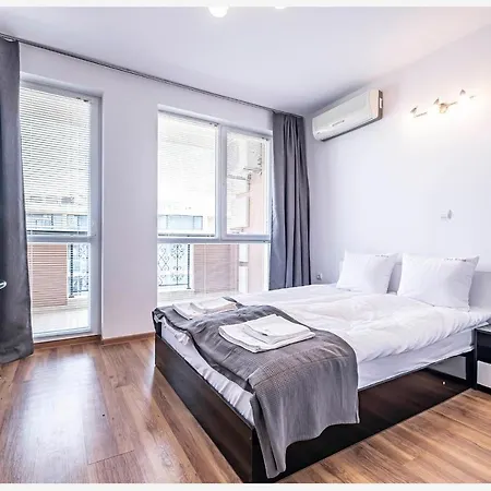 Casa Rossa 3 ساني بيتش